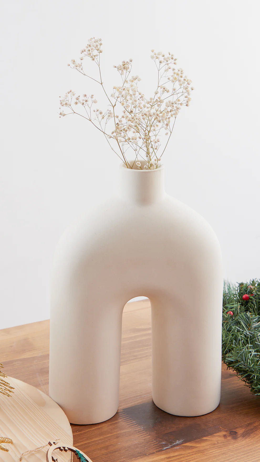 Bridge Vyxen White Ceramic Vase